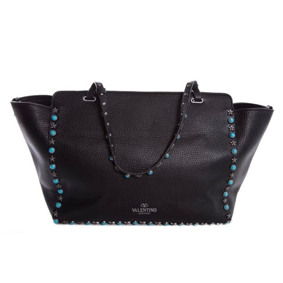 Sold on another site do not buy Valentino large trapeze rolling rockstud bag - Picture 3 of 5